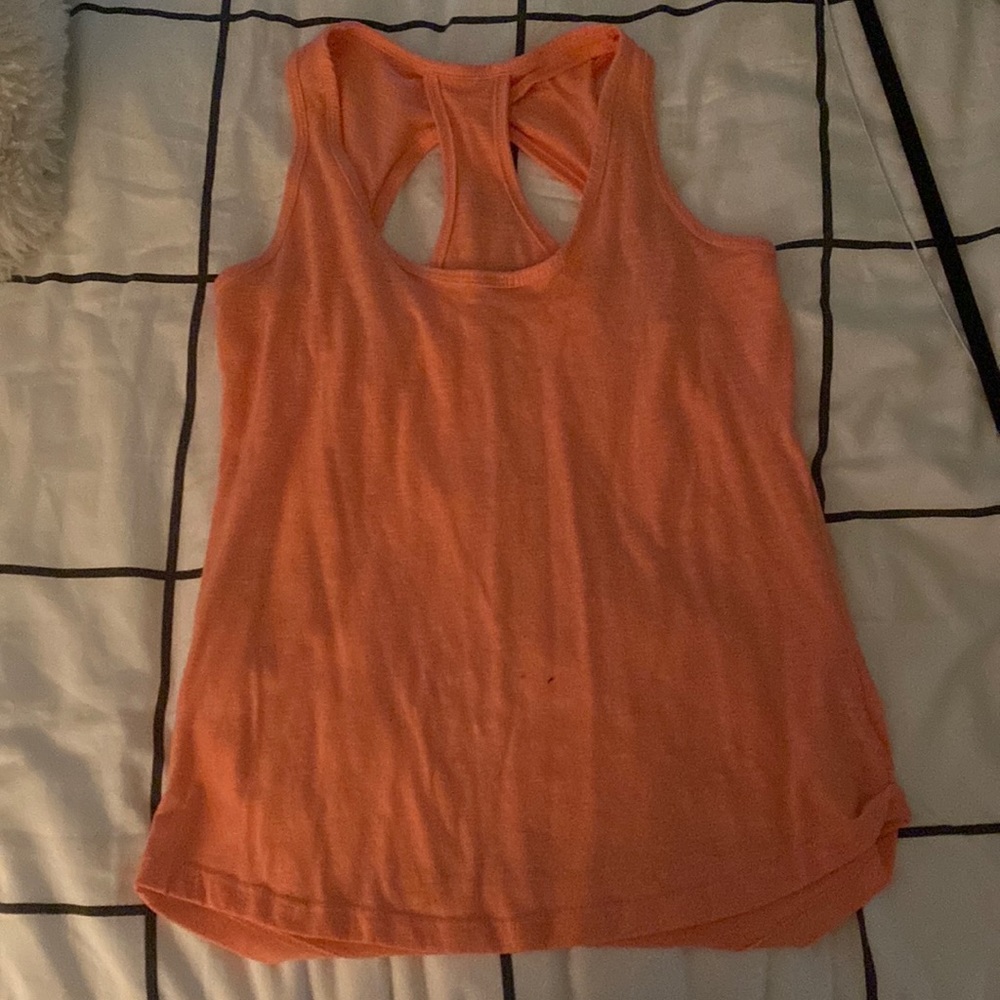 peach workout top